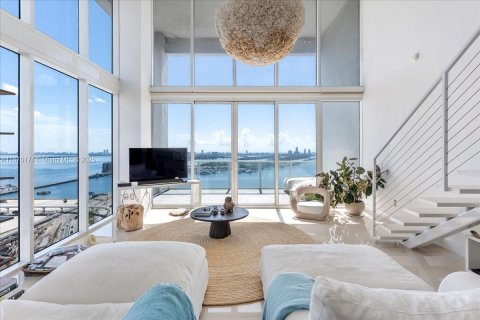 Copropriété à vendre à Miami, Floride: 2 chambres, 177.07 m2 № 1979647 - photo 1