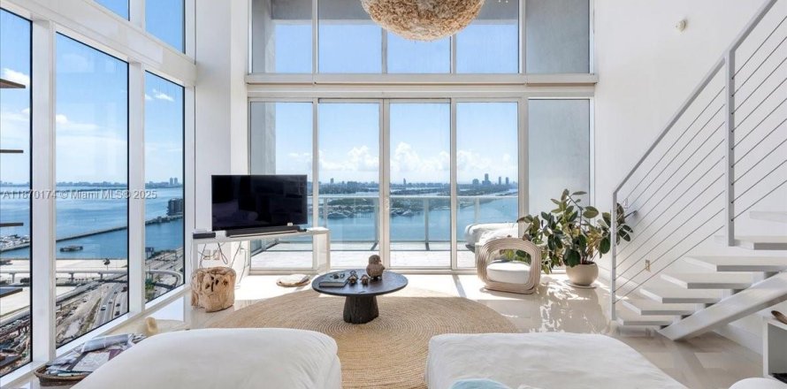 Condo à Miami, Floride, 2 chambres  № 1979647