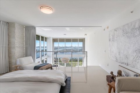 Copropriété à vendre à Miami, Floride: 2 chambres, 177.07 m2 № 1979647 - photo 12