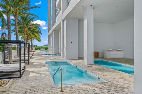 Copropriété à vendre à Miami, Floride: 2 chambres, 177.07 m2 № 1979647 - photo 24