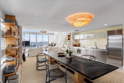 Copropriété à vendre à Miami, Floride: 2 chambres, 177.07 m2 № 1979647 - photo 7