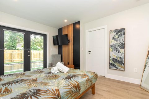 Снять в аренду виллу или дом в Майами, Флорида 5 спален, 145.48м2, № 1954619 - фото 23