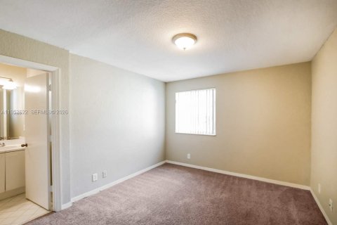 Casa en alquiler en Weston, Florida, 2 dormitorios, 130.99 m2 № 2007750 - foto 14