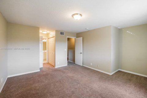 Casa en alquiler en Weston, Florida, 2 dormitorios, 130.99 m2 № 2007750 - foto 15