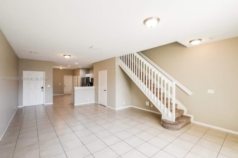 Casa en alquiler en Weston, Florida, 2 dormitorios, 130.99 m2 № 2007750 - foto 12