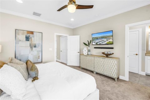 Townhouse in Saint Petersburg, Florida 4 bedrooms, 179.67 sq.m. № 2093288 - photo 28