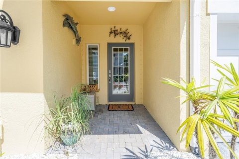 Townhouse in Saint Petersburg, Florida 4 bedrooms, 179.67 sq.m. № 2093288 - photo 3