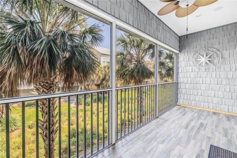 Townhouse in Saint Petersburg, Florida 4 bedrooms, 179.67 sq.m. № 2093288 - photo 23