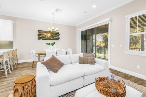 Townhouse in Saint Petersburg, Florida 4 bedrooms, 179.67 sq.m. № 2093288 - photo 7
