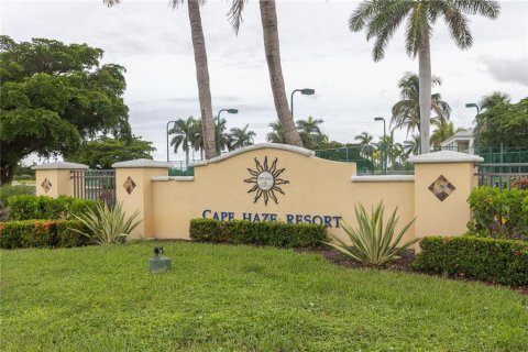 Condo in Placida, Florida, 2 bedrooms  № 2204050 - photo 2