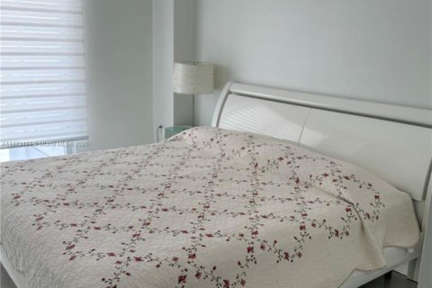 Copropriété à louer à Sunny Isles Beach, Floride: 2 chambres, 136.57 m2 № 1924249 - photo 11