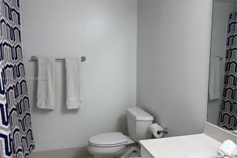 Copropriété à louer à Sunny Isles Beach, Floride: 2 chambres, 136.57 m2 № 1924249 - photo 10