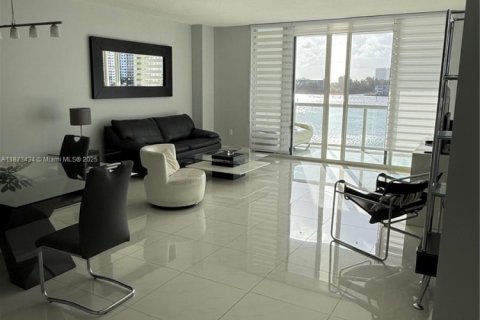 Copropriété à louer à Sunny Isles Beach, Floride: 2 chambres, 136.57 m2 № 1924249 - photo 14