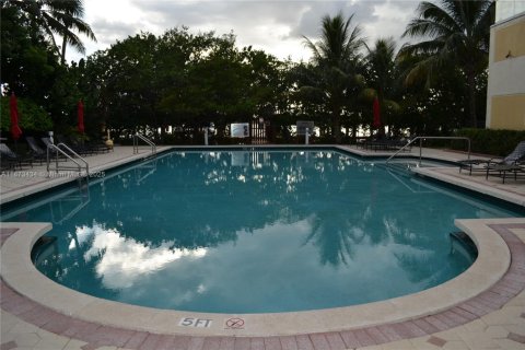 Copropriété à louer à Sunny Isles Beach, Floride: 2 chambres, 136.57 m2 № 1924249 - photo 2