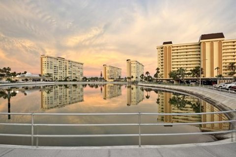 Condominio en venta en Saint Petersburg, Florida, 2 dormitorios, 97.08 m2 № 1802870 - foto 17
