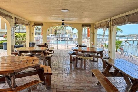 Condominio en venta en Saint Petersburg, Florida, 2 dormitorios, 97.08 m2 № 1802870 - foto 12