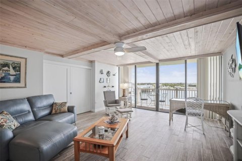 Copropriété à louer à Treasure Island, Floride: 1 chambre, 82.22 m2 № 2167694 - photo 2