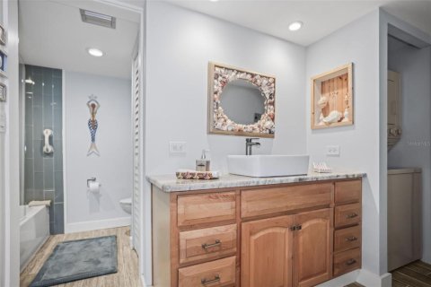 Copropriété à louer à Treasure Island, Floride: 1 chambre, 82.22 m2 № 2167694 - photo 19