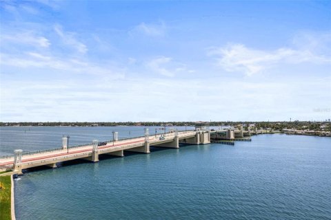 Copropriété à louer à Treasure Island, Floride: 1 chambre, 82.22 m2 № 2167694 - photo 7