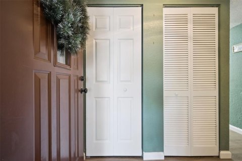 Condo in Orlando, Florida, 1 bedroom № 2211529 - photo 4