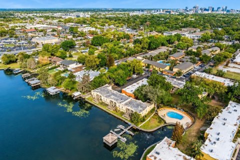 Condo in Orlando, Florida, 1 bedroom № 2211529 - photo 3