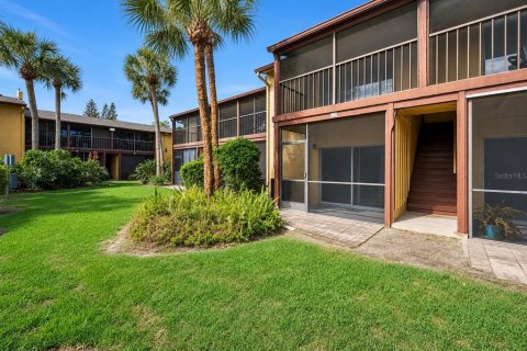 Condo in Orlando, Florida, 1 bedroom № 2211529 - photo 20