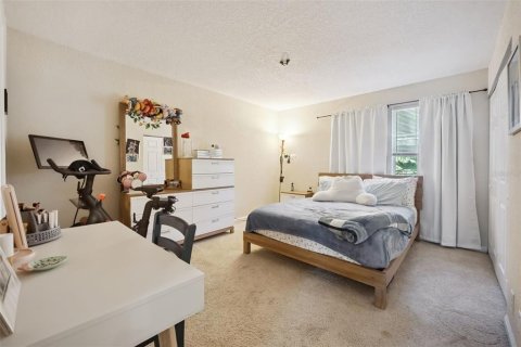 Condo in Orlando, Florida, 1 bedroom № 2211529 - photo 14