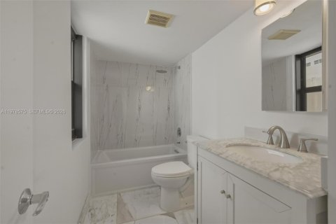 Copropriété à vendre à Miami Beach, Floride: 2 chambres, 85.56 m2 № 2044256 - photo 13