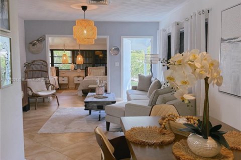 House in Hollywood, Florida 3 bedrooms № 1700328 - photo 6