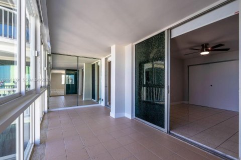 Copropriété à louer à Miami Beach, Floride: 3 chambres, 154.22 m2 № 2027753 - photo 14