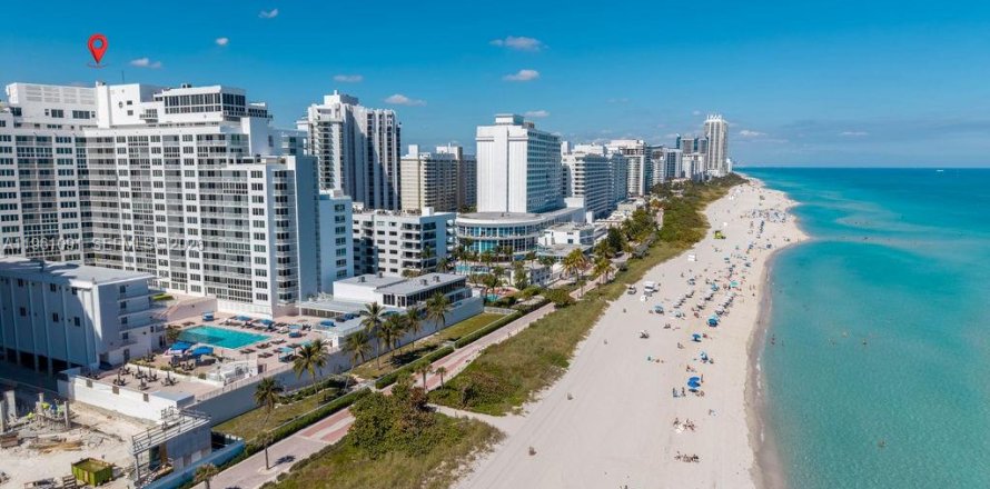 Condo à Miami Beach, Floride, 3 chambres  № 2027753