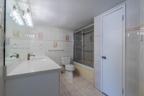Copropriété à louer à Miami Beach, Floride: 3 chambres, 154.22 m2 № 2027753 - photo 18