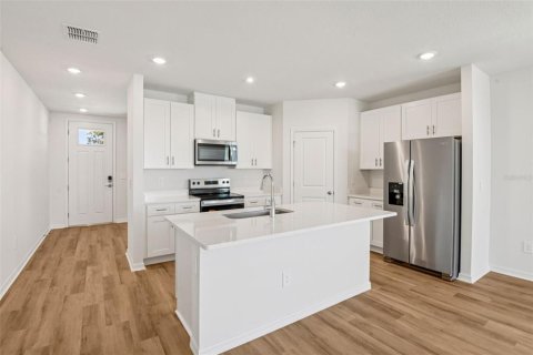 Casa en venta en Dade City, Florida, 4 dormitorios, 232.53 m2 № 2227995 - foto 12