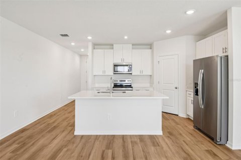 Casa en venta en Dade City, Florida, 4 dormitorios, 232.53 m2 № 2227995 - foto 13