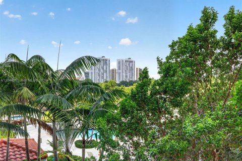 Copropriété à vendre à Aventura, Floride: 3 chambres, 193.24 m2 № 2187853 - photo 24