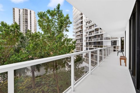 Copropriété à vendre à Aventura, Floride: 3 chambres, 193.24 m2 № 2187853 - photo 4