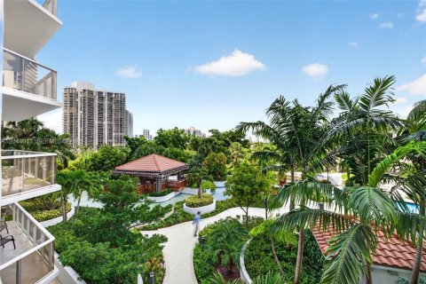 Copropriété à vendre à Aventura, Floride: 3 chambres, 193.24 m2 № 2187853 - photo 23