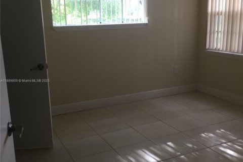 Appartement à louer à North Lauderdale, Floride: 2 chambres, 100.43 m2 № 1939186 - photo 17