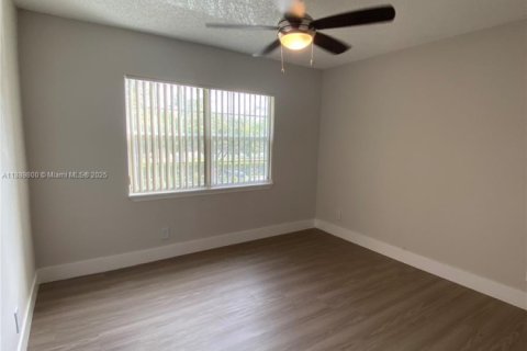 Appartement à louer à North Lauderdale, Floride: 2 chambres, 100.43 m2 № 1939186 - photo 23