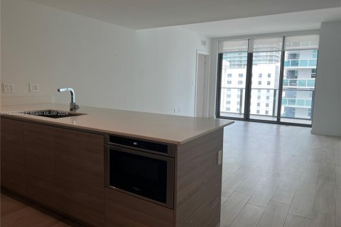 Condo in Miami, Florida, 2 bedrooms  № 1871305 - photo 9