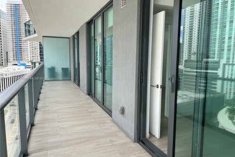 Condo in Miami, Florida, 2 bedrooms  № 1871305 - photo 14