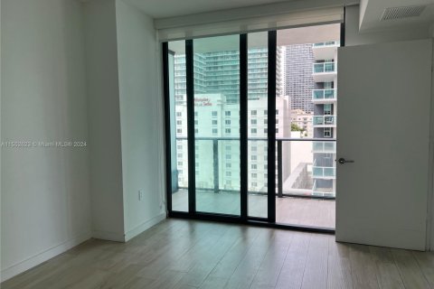 Condo in Miami, Florida, 2 bedrooms  № 1871305 - photo 3