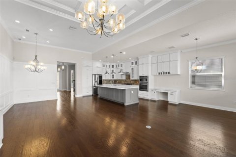 House in Orlando, Florida 4 bedrooms, 269.97 sq.m. № 1612533 - photo 7