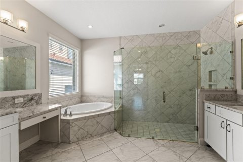 House in Orlando, Florida 4 bedrooms, 269.97 sq.m. № 1612533 - photo 17
