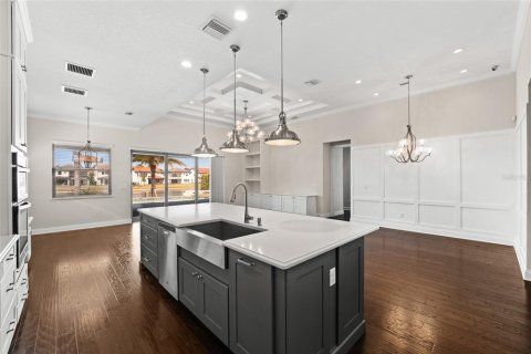 House in Orlando, Florida 4 bedrooms, 269.97 sq.m. № 1612533 - photo 12