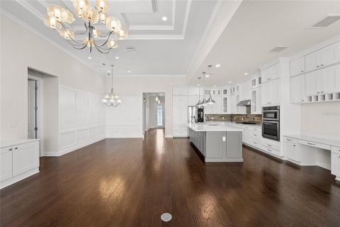 House in Orlando, Florida 4 bedrooms, 269.97 sq.m. № 1612533 - photo 8
