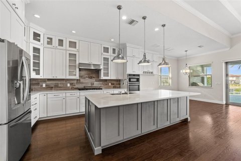 House in Orlando, Florida 4 bedrooms, 269.97 sq.m. № 1612533 - photo 16