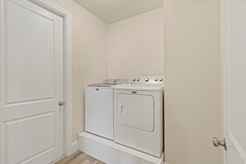 Купить виллу или дом в Палм Сити, Флорида 3 комнаты, 207.36м2, № 2244892 - фото 29
