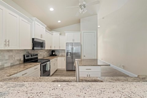 Купить виллу или дом в Палм Сити, Флорида 3 комнаты, 207.36м2, № 2244892 - фото 9
