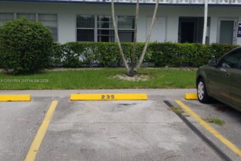 Copropriété à louer à West Palm Beach, Floride: 1 chambre, 57.13 m2 № 2193270 - photo 14